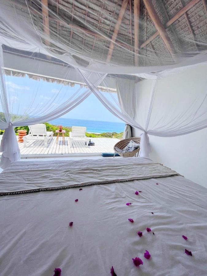 Mar-Me-Quer, Eco Beach Retreat イニャンバネ エクステリア 写真